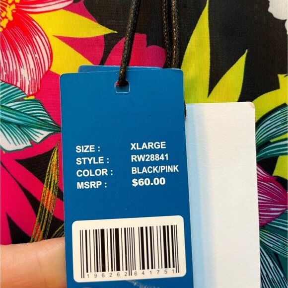 NWT Hawaiian Floral Print T-Shirt Dress Swim Cover Beach Dress UPF 50+ - Picture 5 of 6